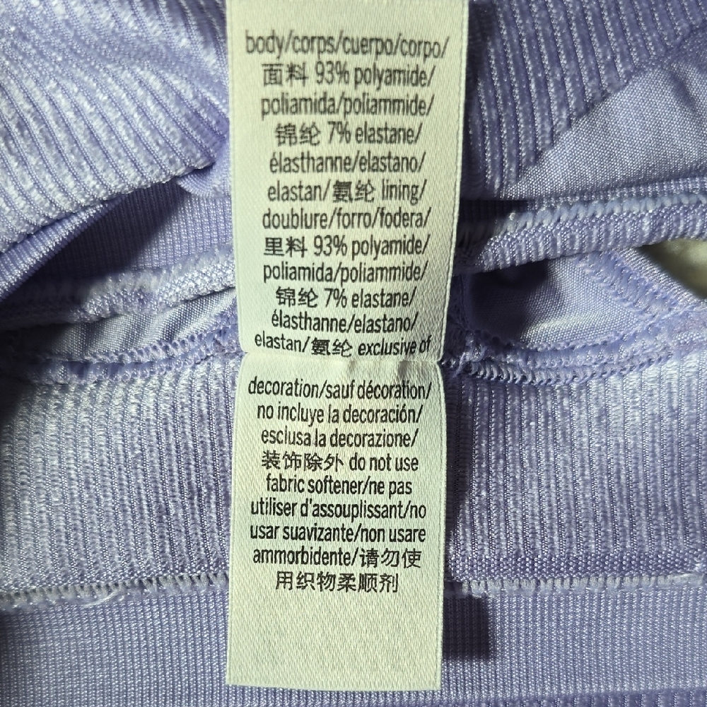 PINK Victoria's Secret Lavender Sports Bra NWT - Picture 8 of 8
